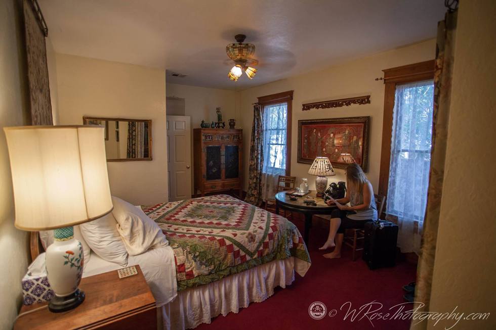 Sweetheart Room at the Simpson Hotel